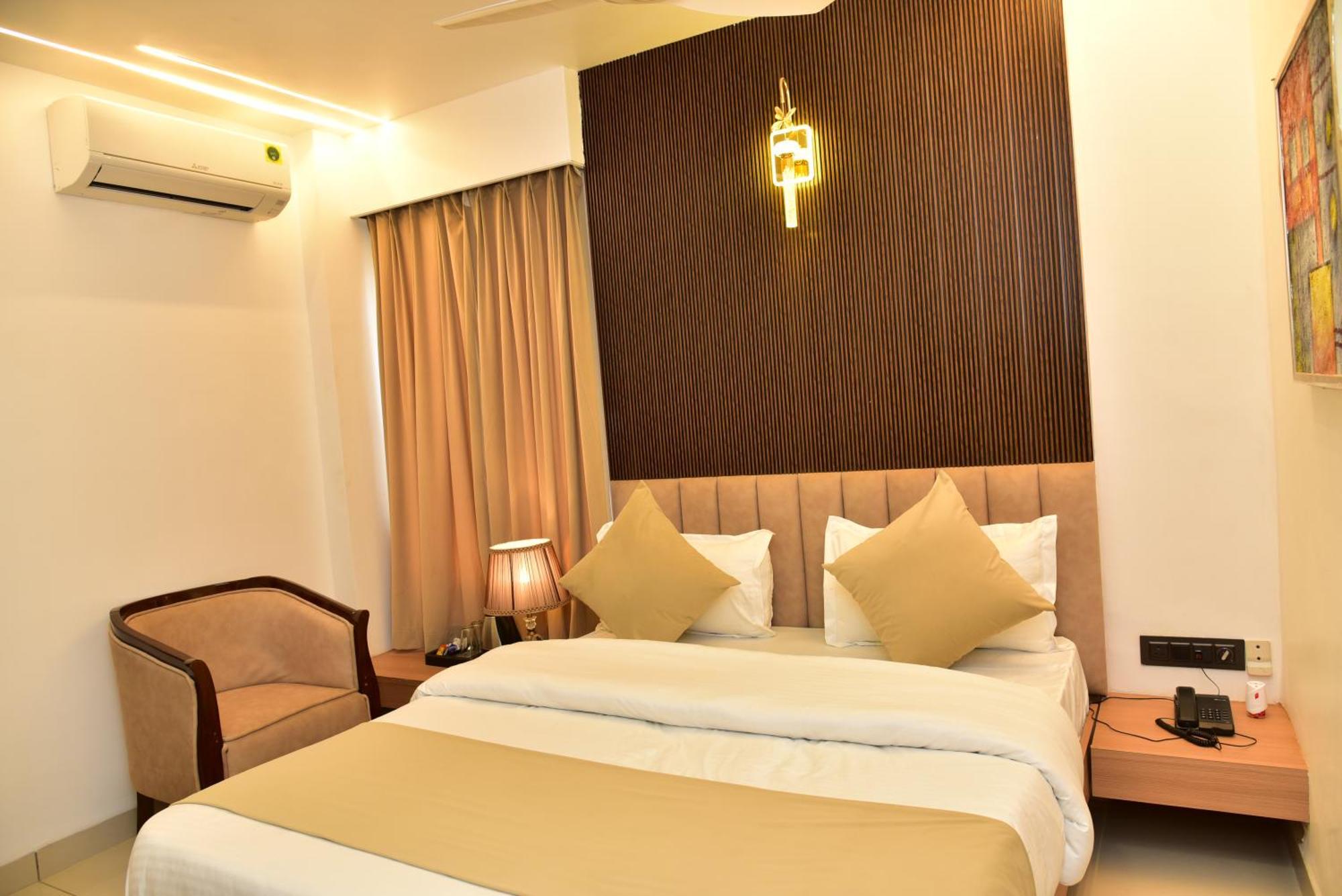 Hotel Divine Peak Pachmarhī Eksteriør billede