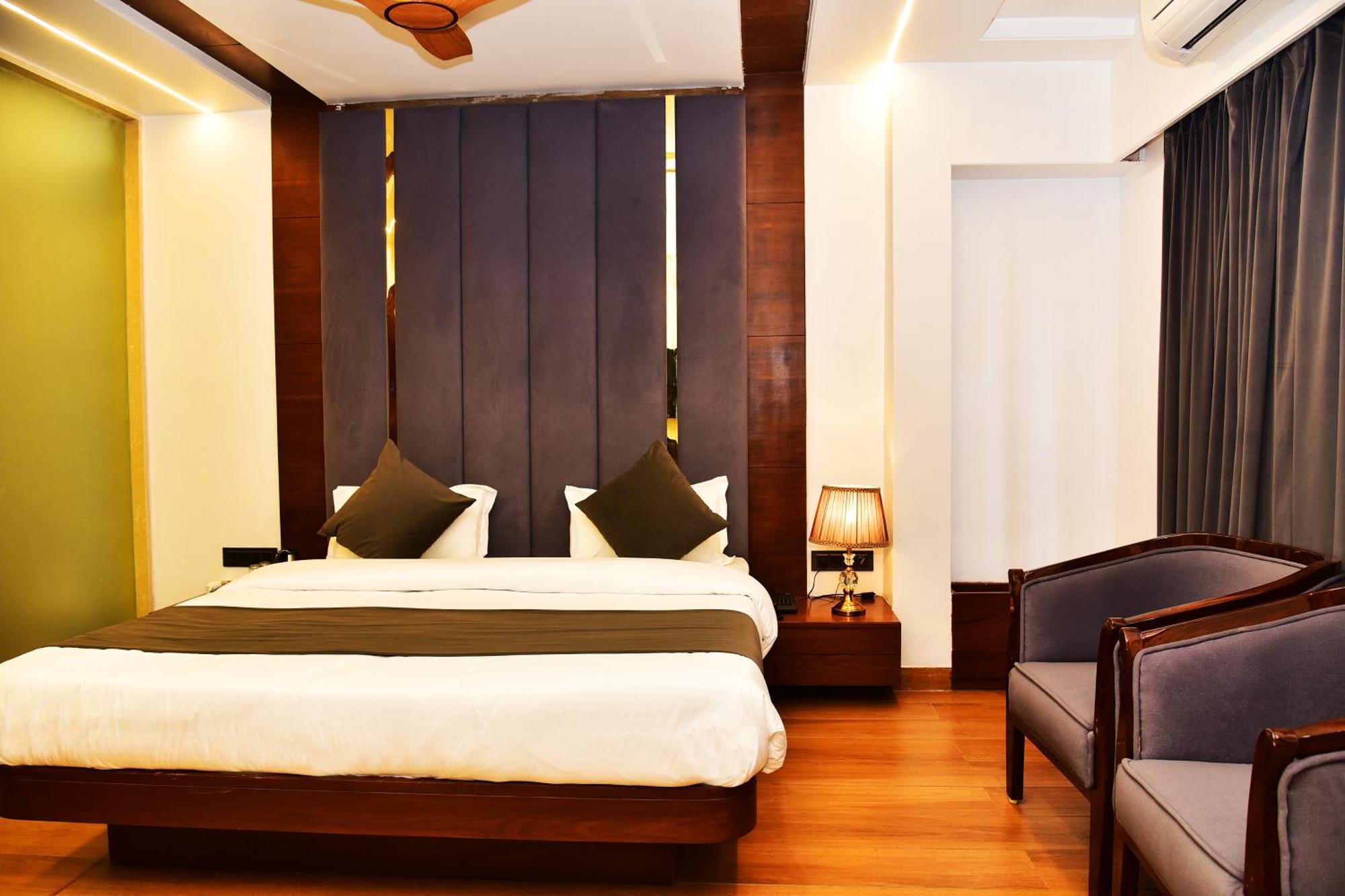 Hotel Divine Peak Pachmarhī Eksteriør billede