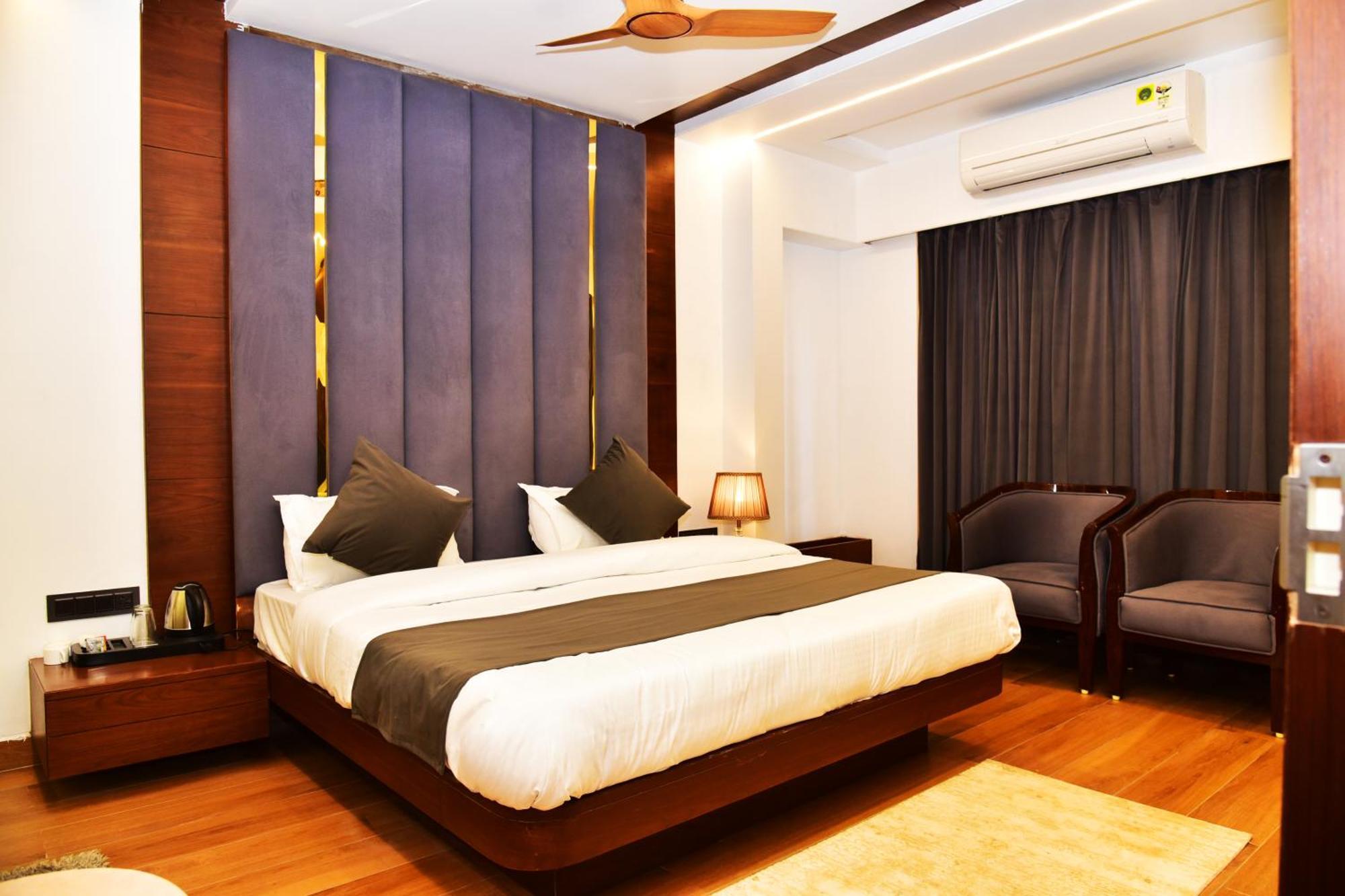 Hotel Divine Peak Pachmarhī Eksteriør billede