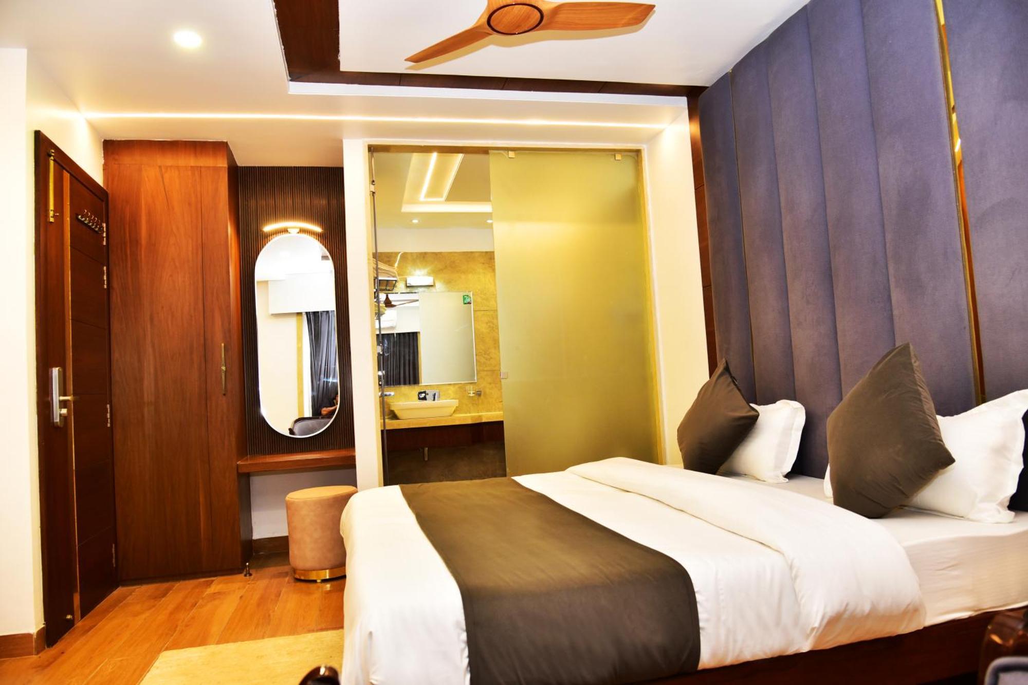 Hotel Divine Peak Pachmarhī Eksteriør billede