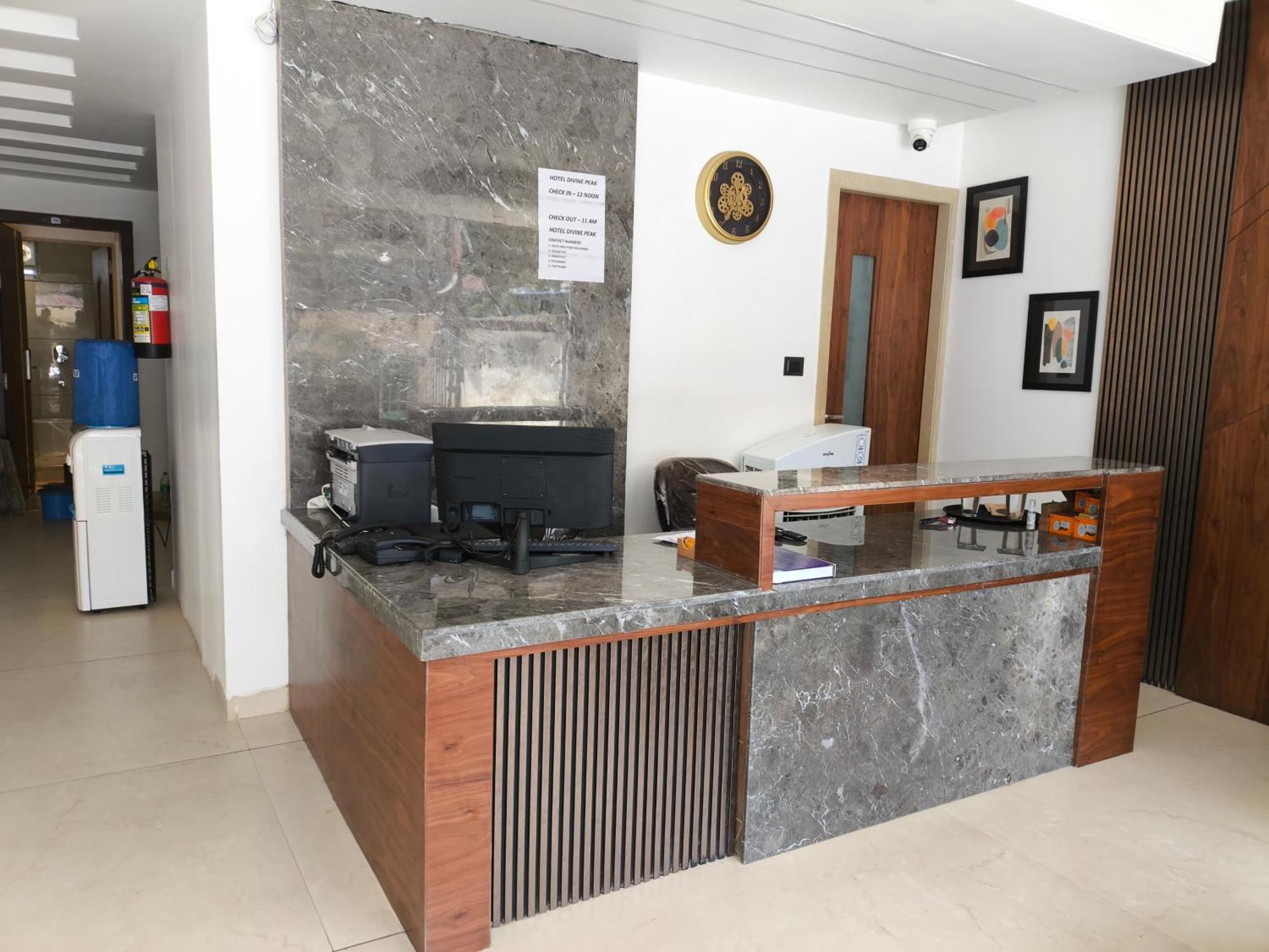 Hotel Divine Peak Pachmarhī Eksteriør billede