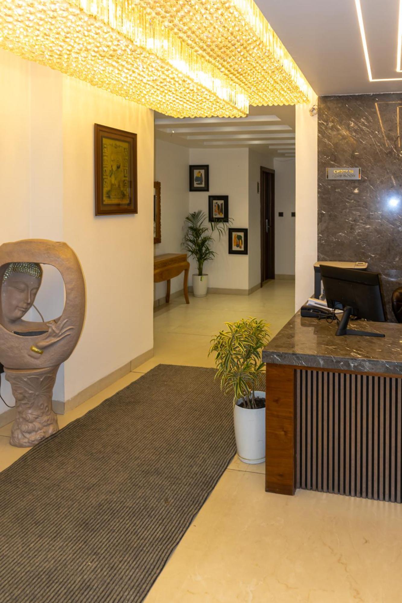 Hotel Divine Peak Pachmarhī Eksteriør billede