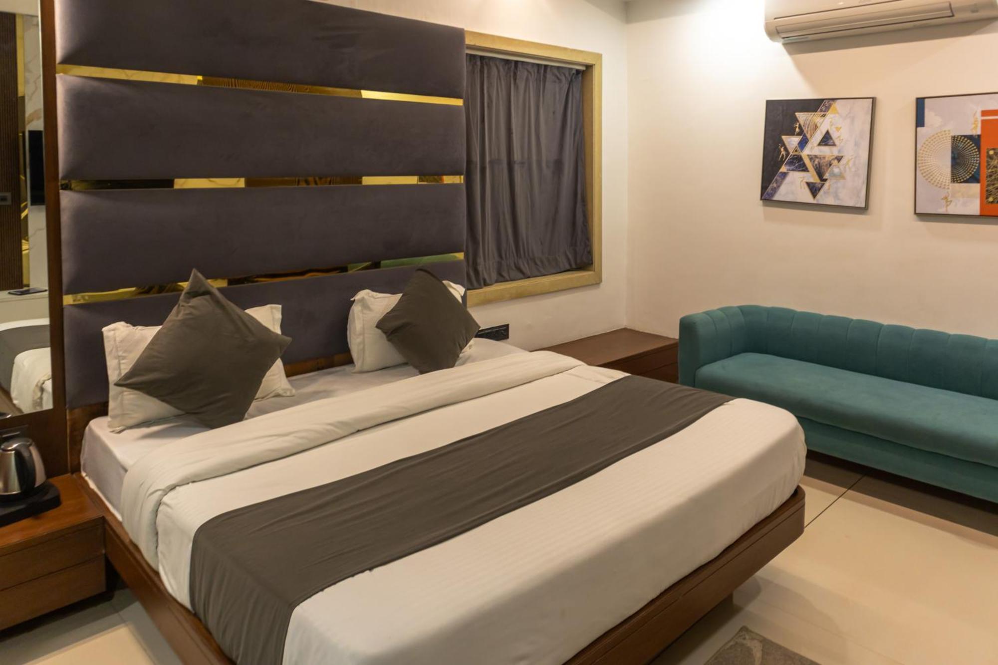 Hotel Divine Peak Pachmarhī Eksteriør billede